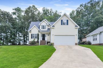 132 Wood Bend Ct Clayton, NC 27520
